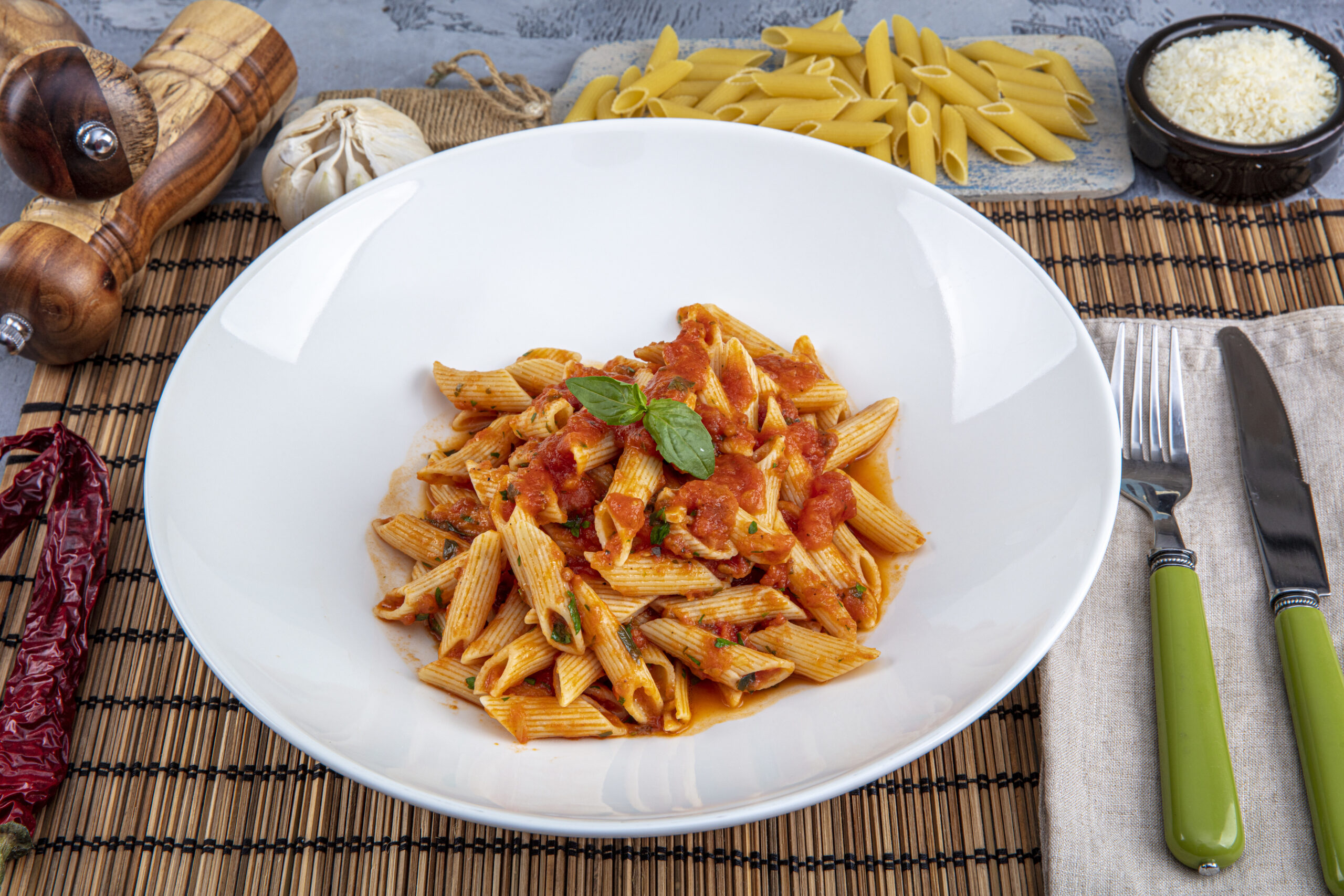 Pasta with Fresh Tomato Sauce - The Lazy Italian